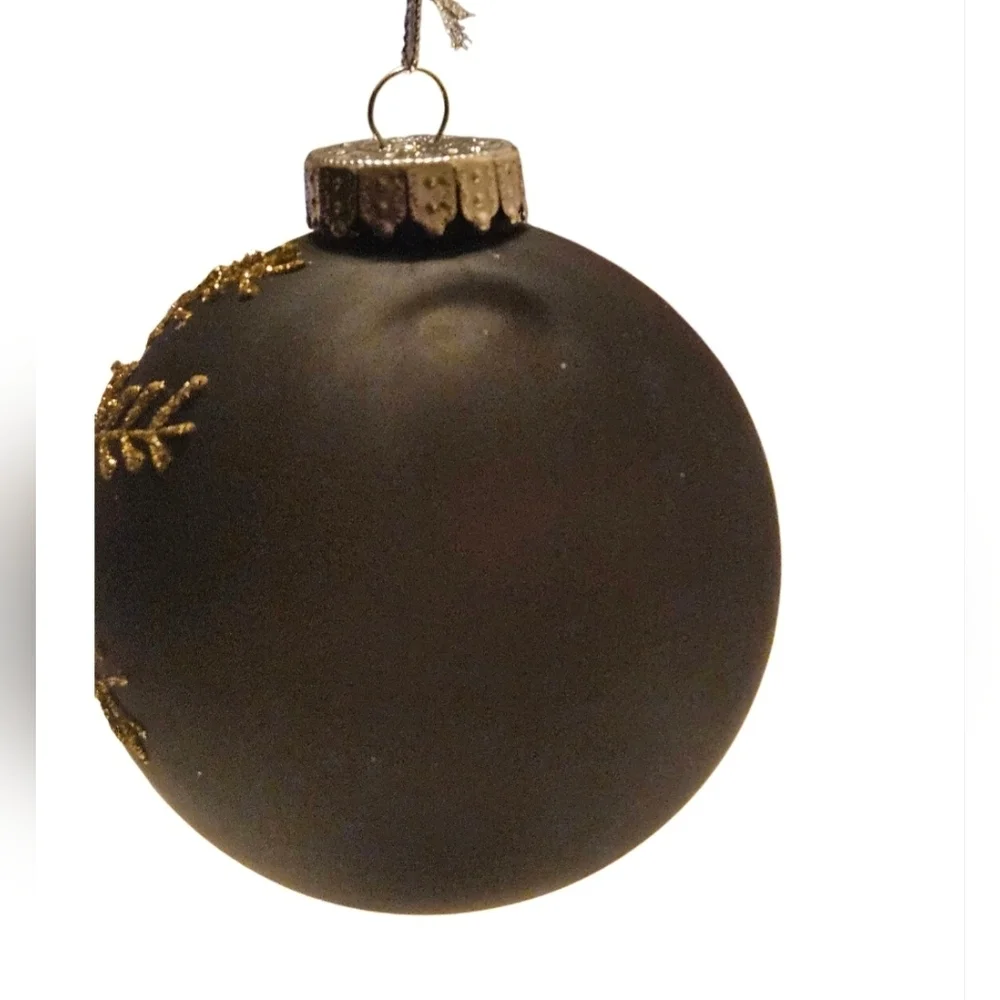 Hand Crafted Holiday Ornament Black Gold Beaded 3pc Set